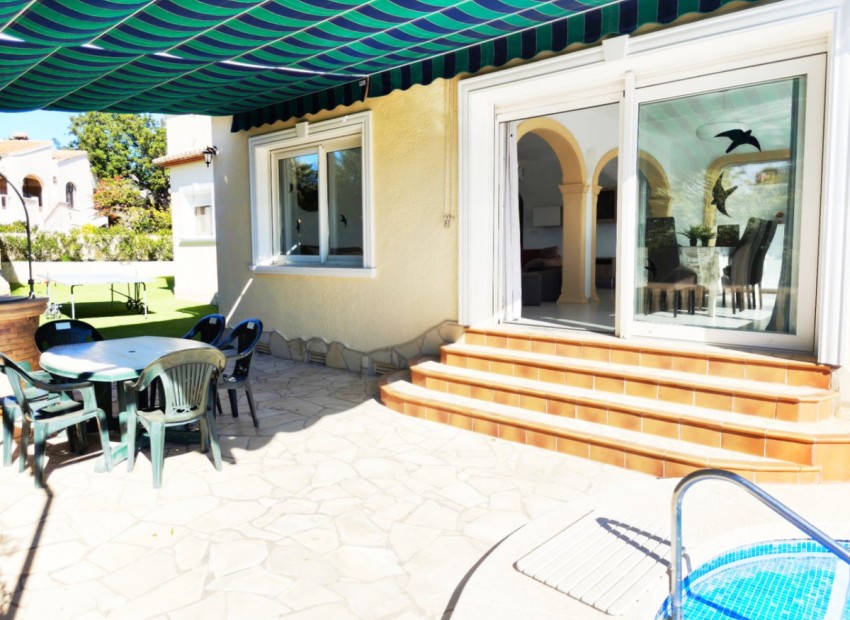 Resale - Villa - Calpe - Calpe Centro