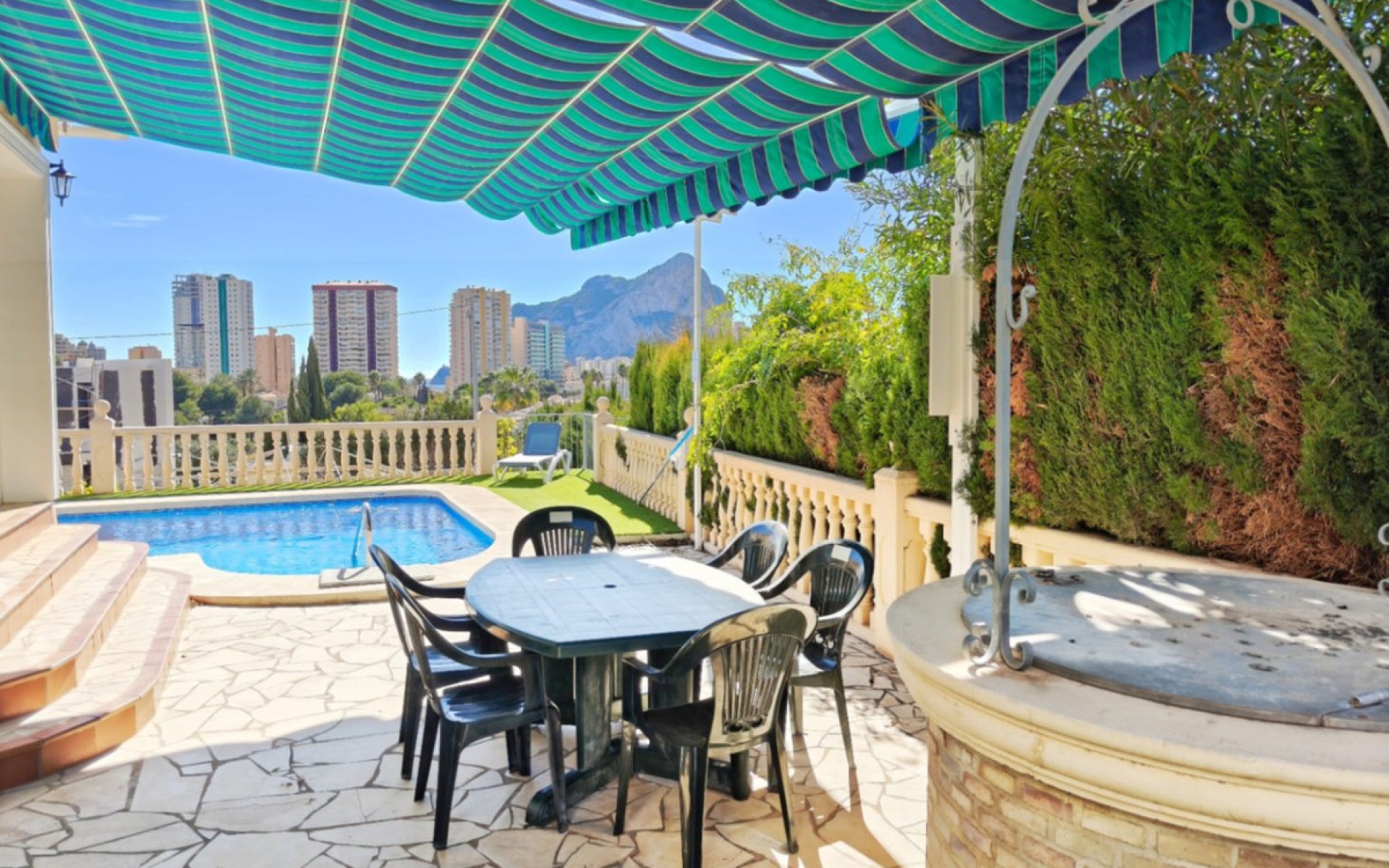 Resale - Villa - Calpe - Calpe Centro