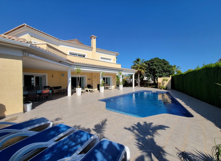 Resale - Villa - Calpe - Calpe Centro