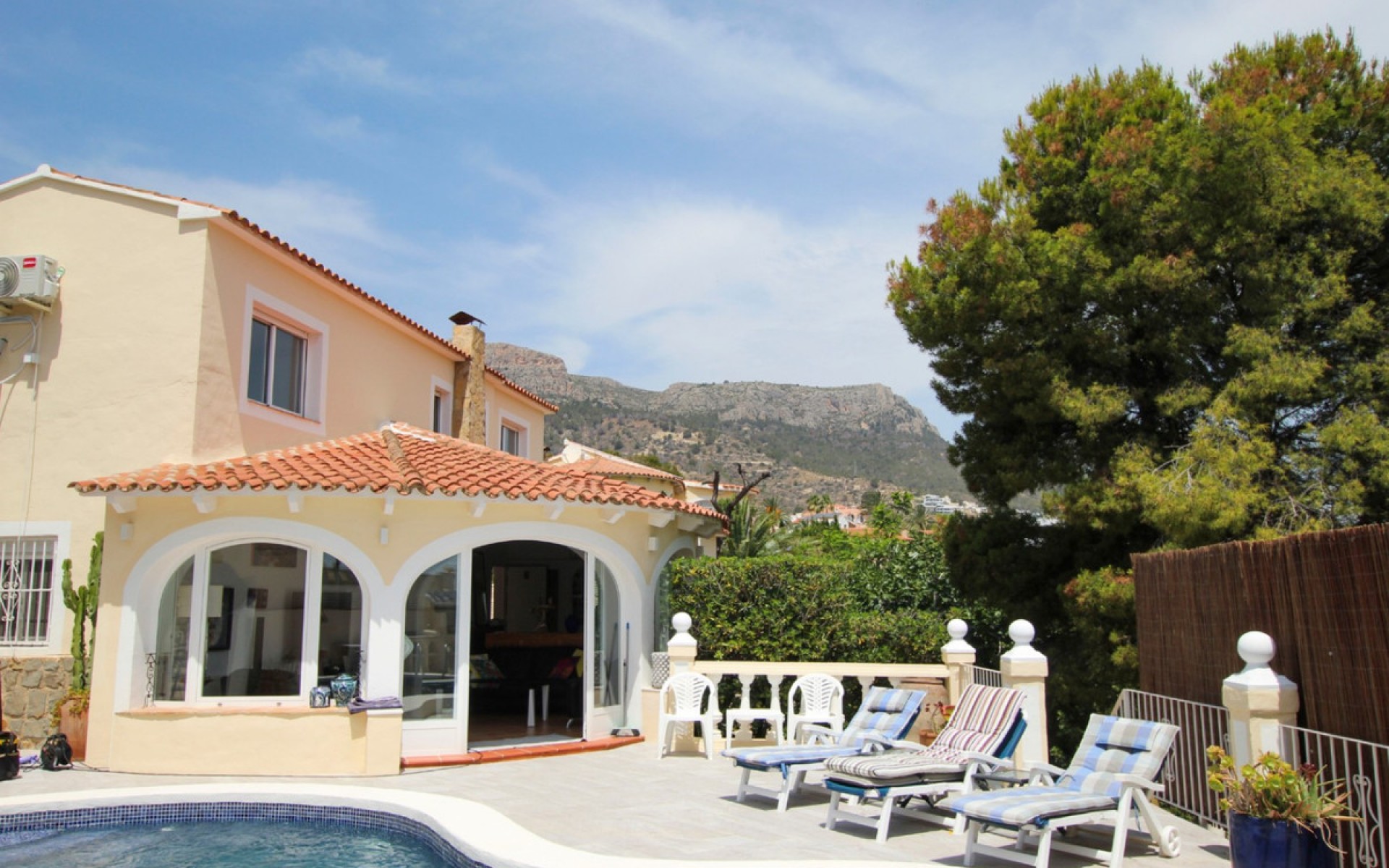 Resale - Villa - Calpe - Calpe Centro
