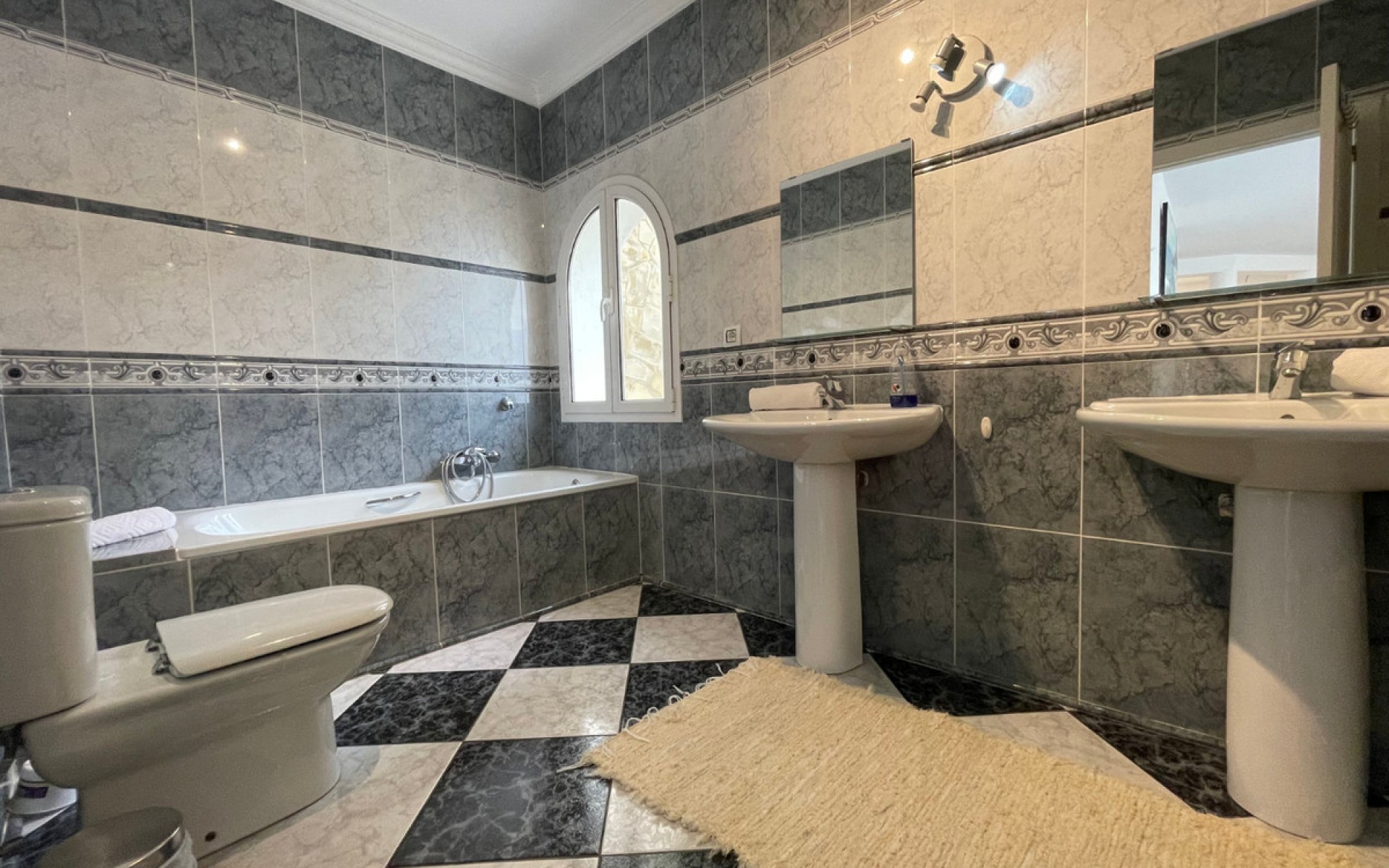 Resale - Villa - Calpe - Calpe Centro