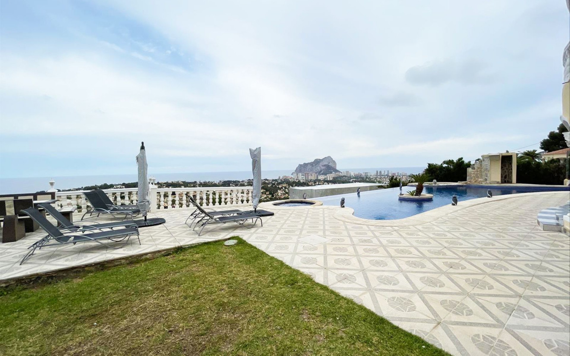 Resale - Villa - Calpe - Calpe Centro