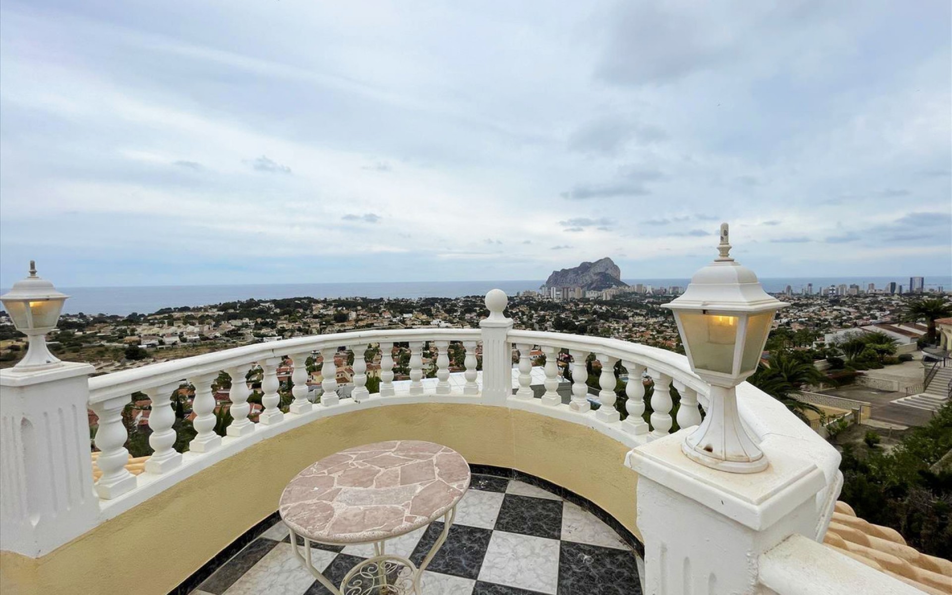 Resale - Villa - Calpe - Calpe Centro