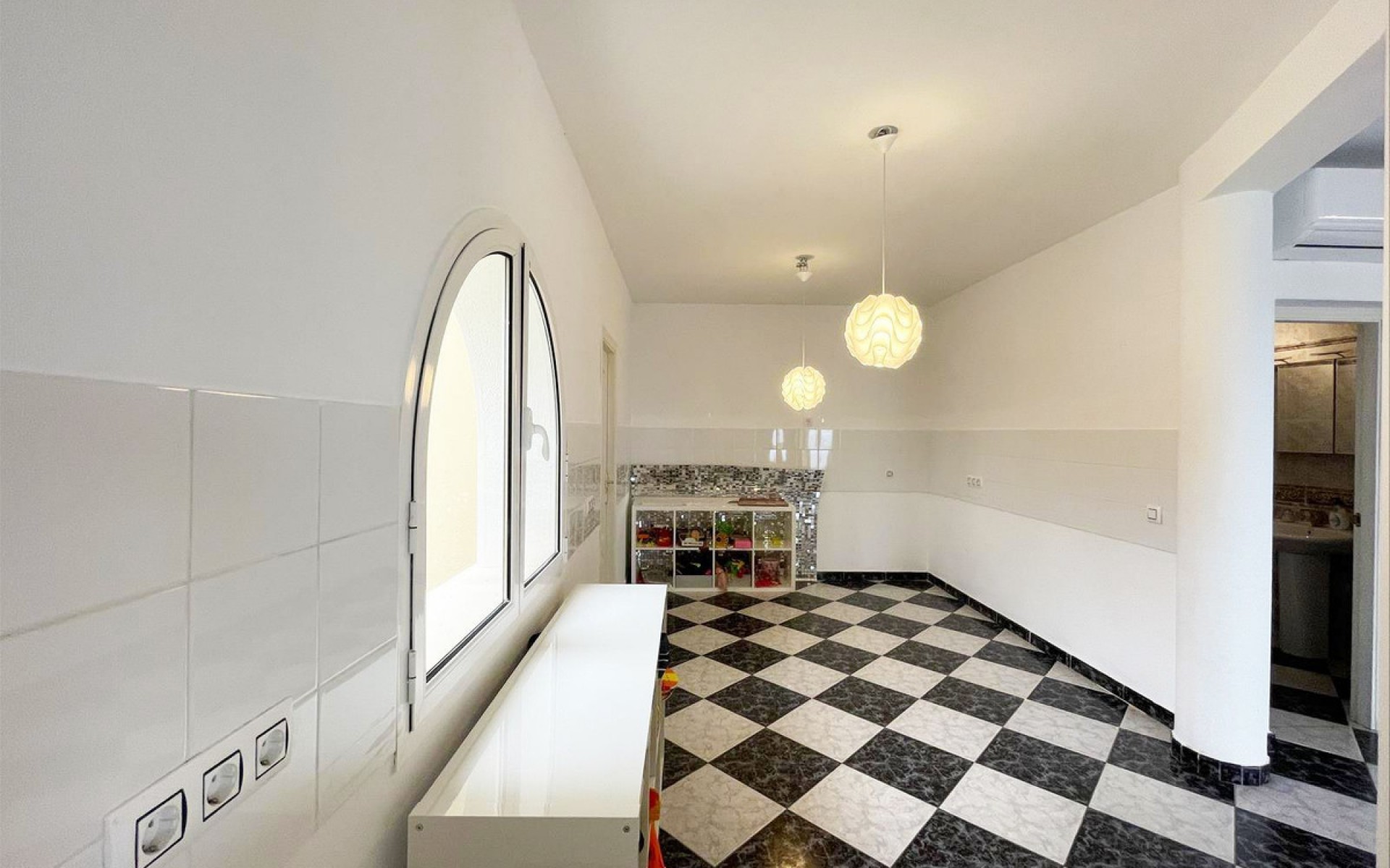 Resale - Villa - Calpe - Calpe Centro