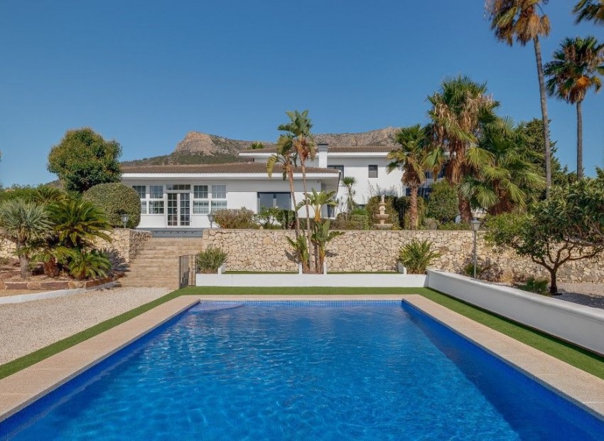 Resale - Villa - Calpe - Calpe Centro
