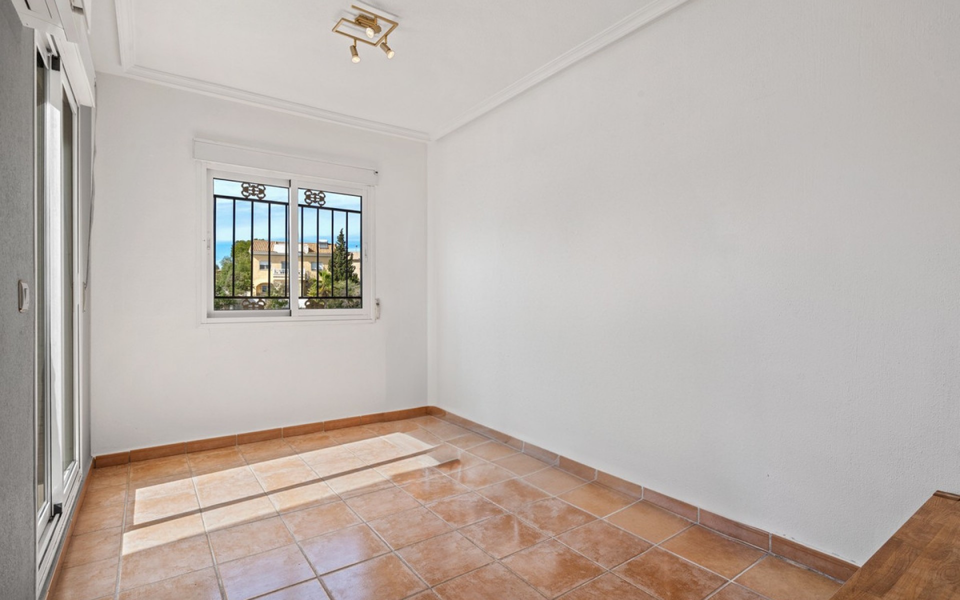 Resale - Villa - Campoamor