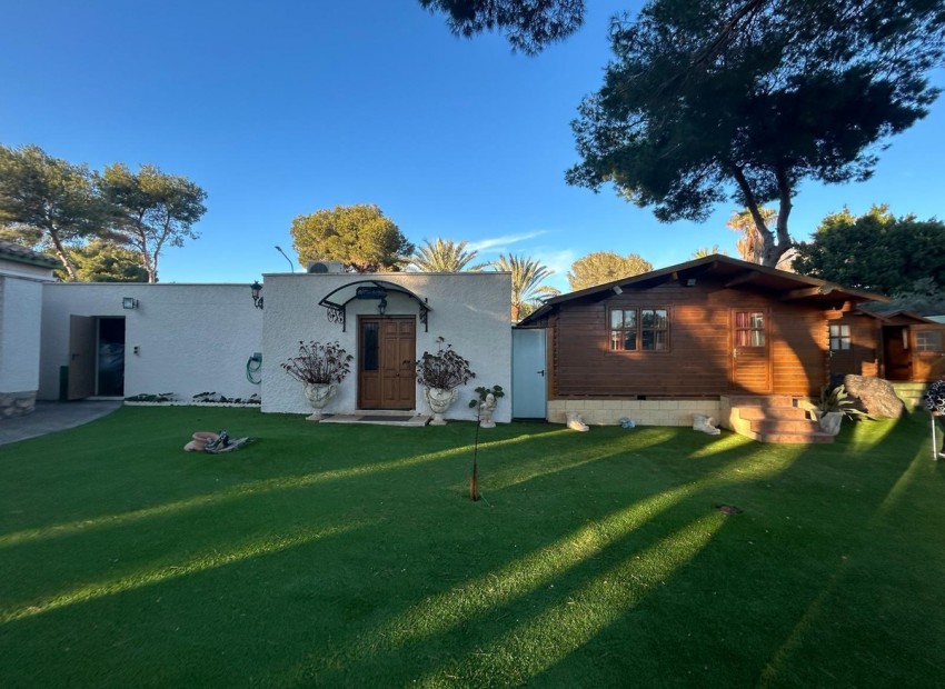 Resale - Villa - Campoamor