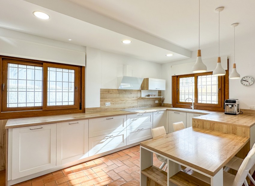 Resale - Villa - Campoamor