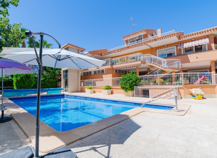 Resale - Villa - Campoamor