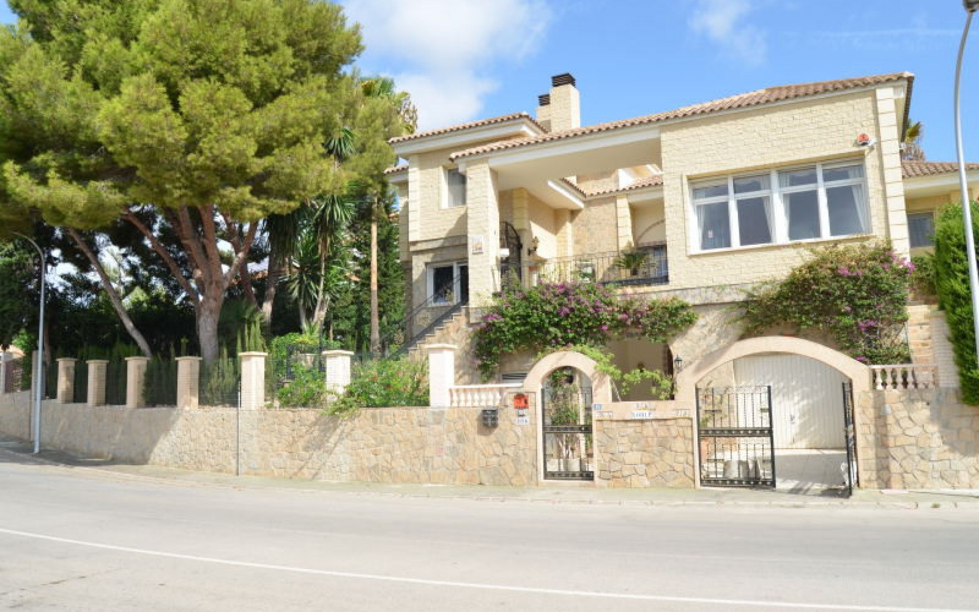 Resale - Villa - Campoamor