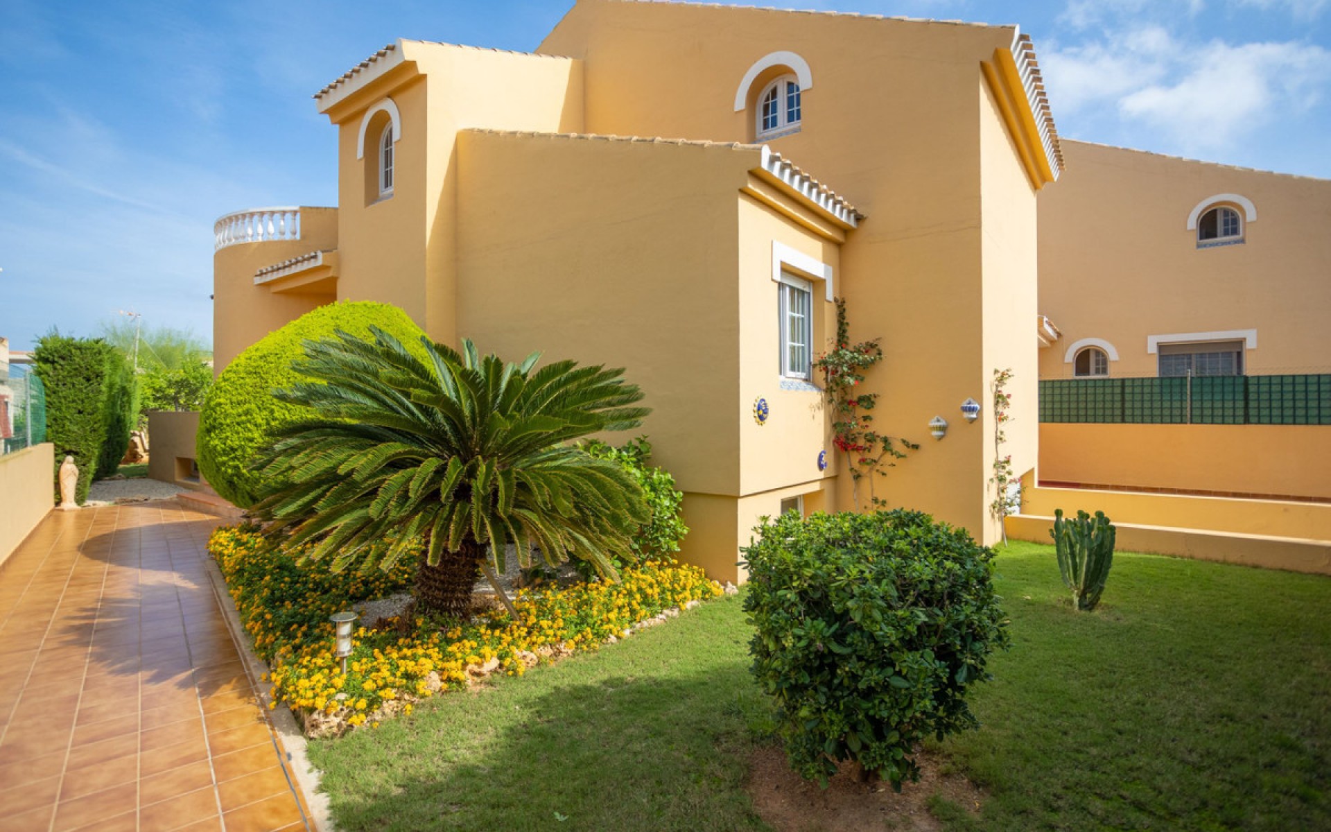 Resale - Villa - Cartagena - Playa Honda