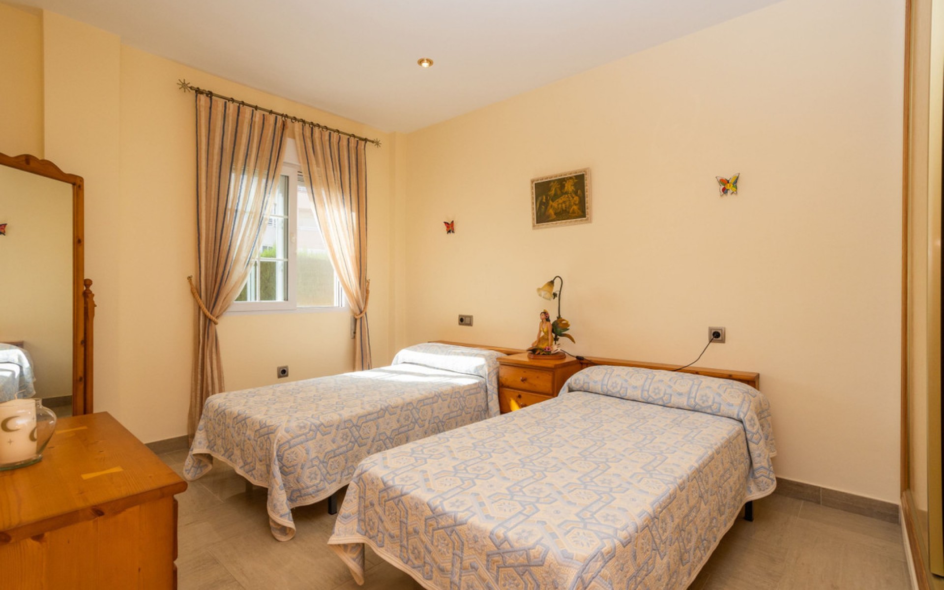 Resale - Villa - Cartagena - Playa Honda