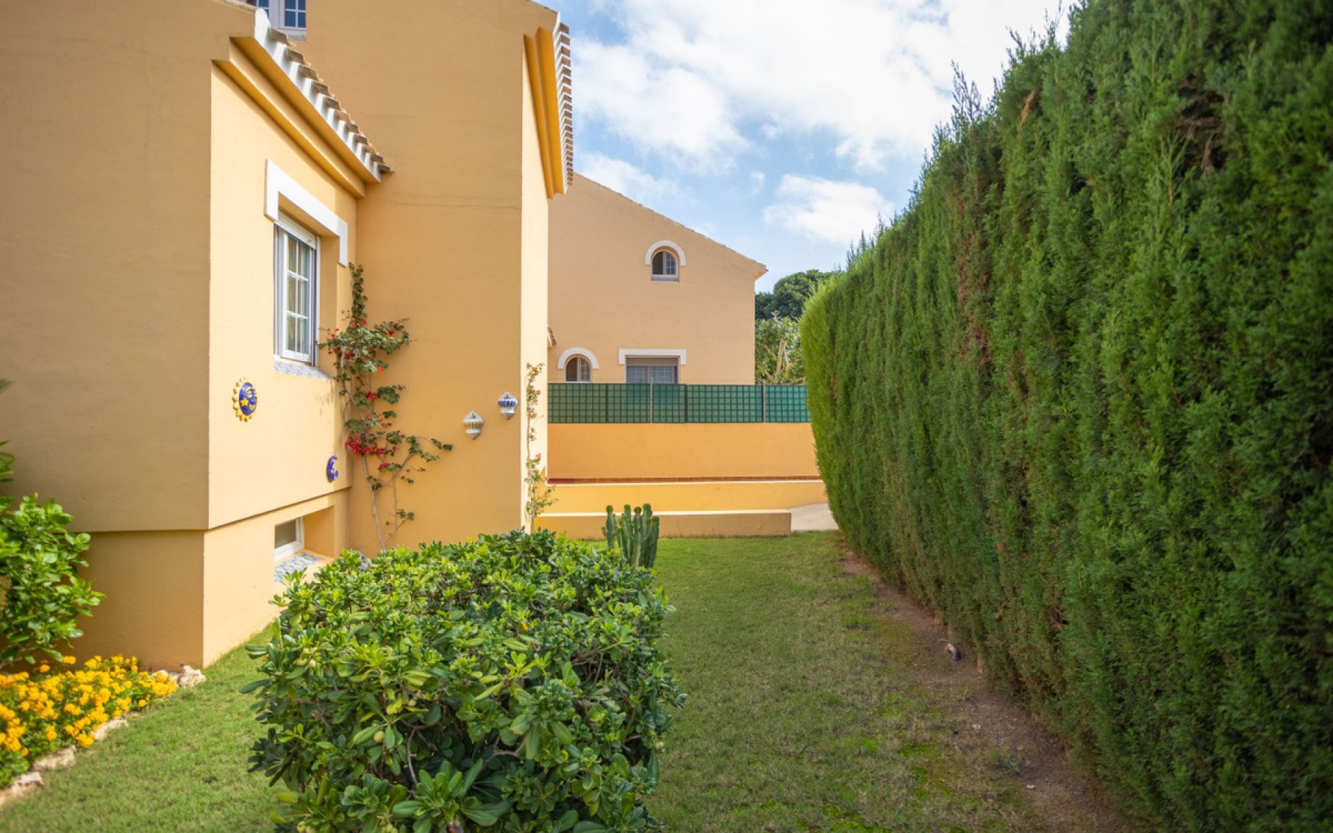 Resale - Villa - Cartagena - Playa Honda