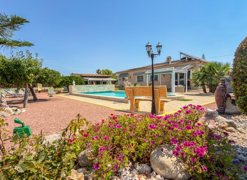 Resale - Villa - Catral - Catral Centro