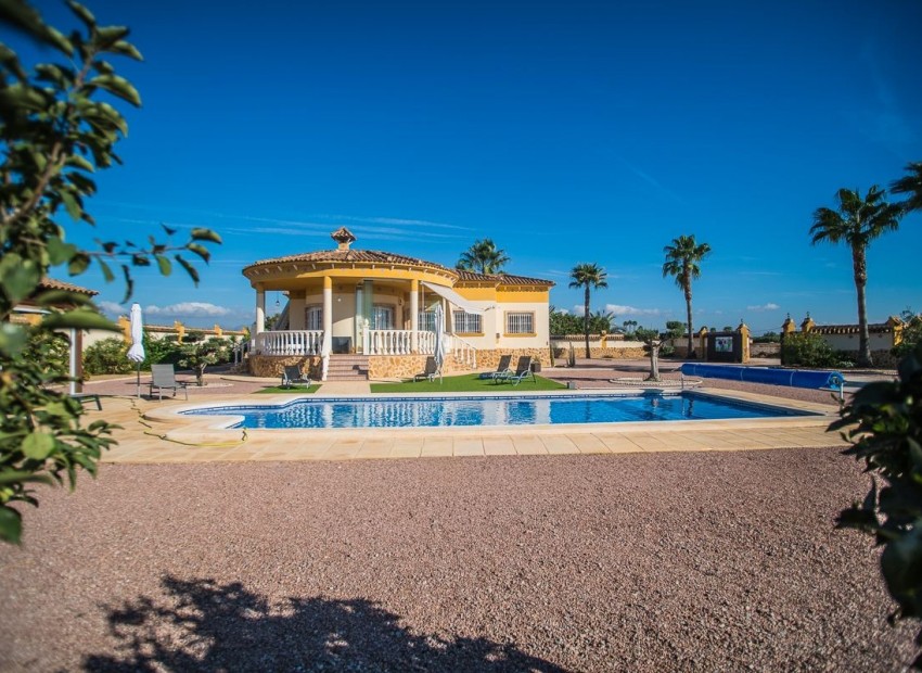 Resale - Villa - Catral - Catral Centro