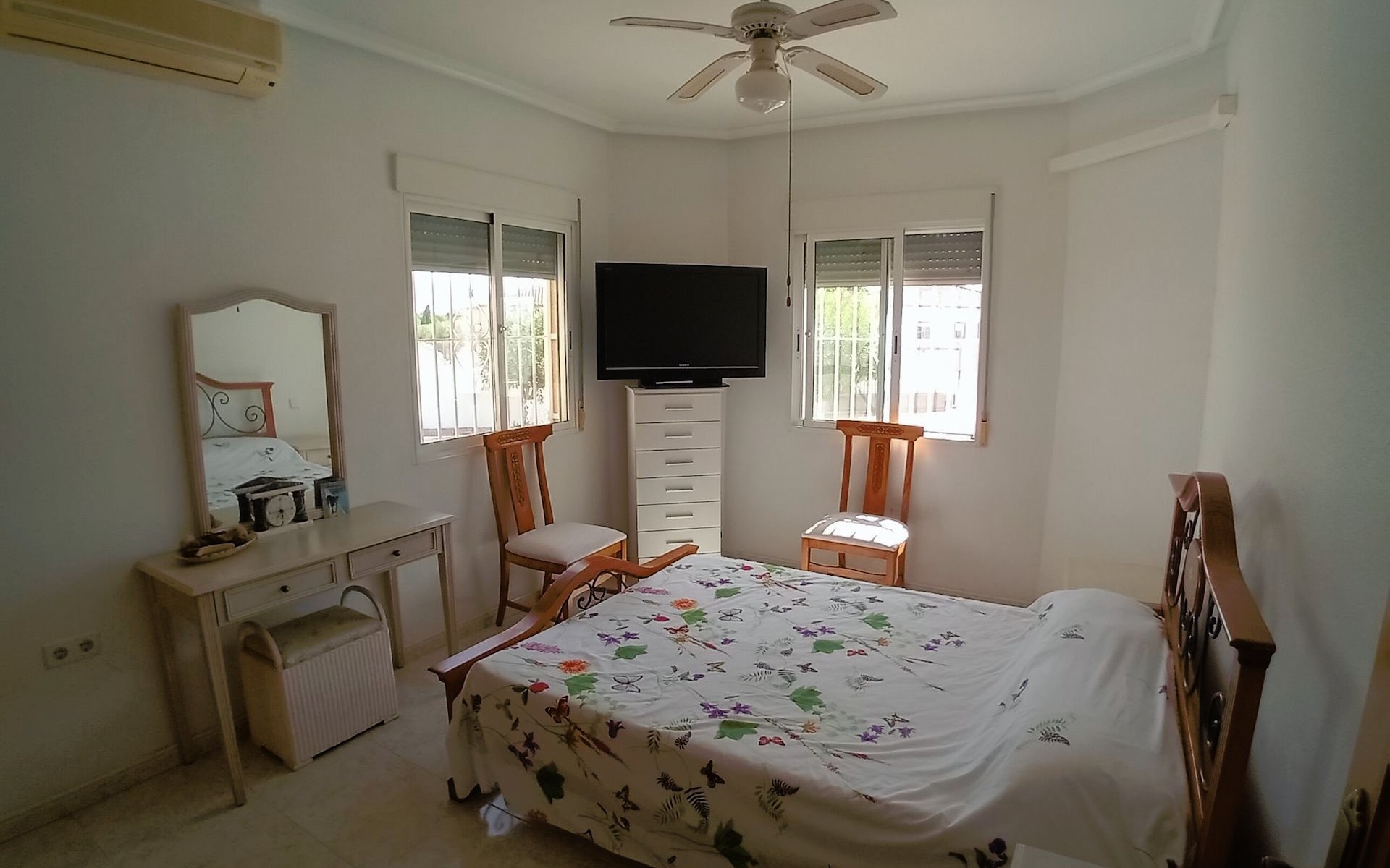 Resale - Villa - Catral