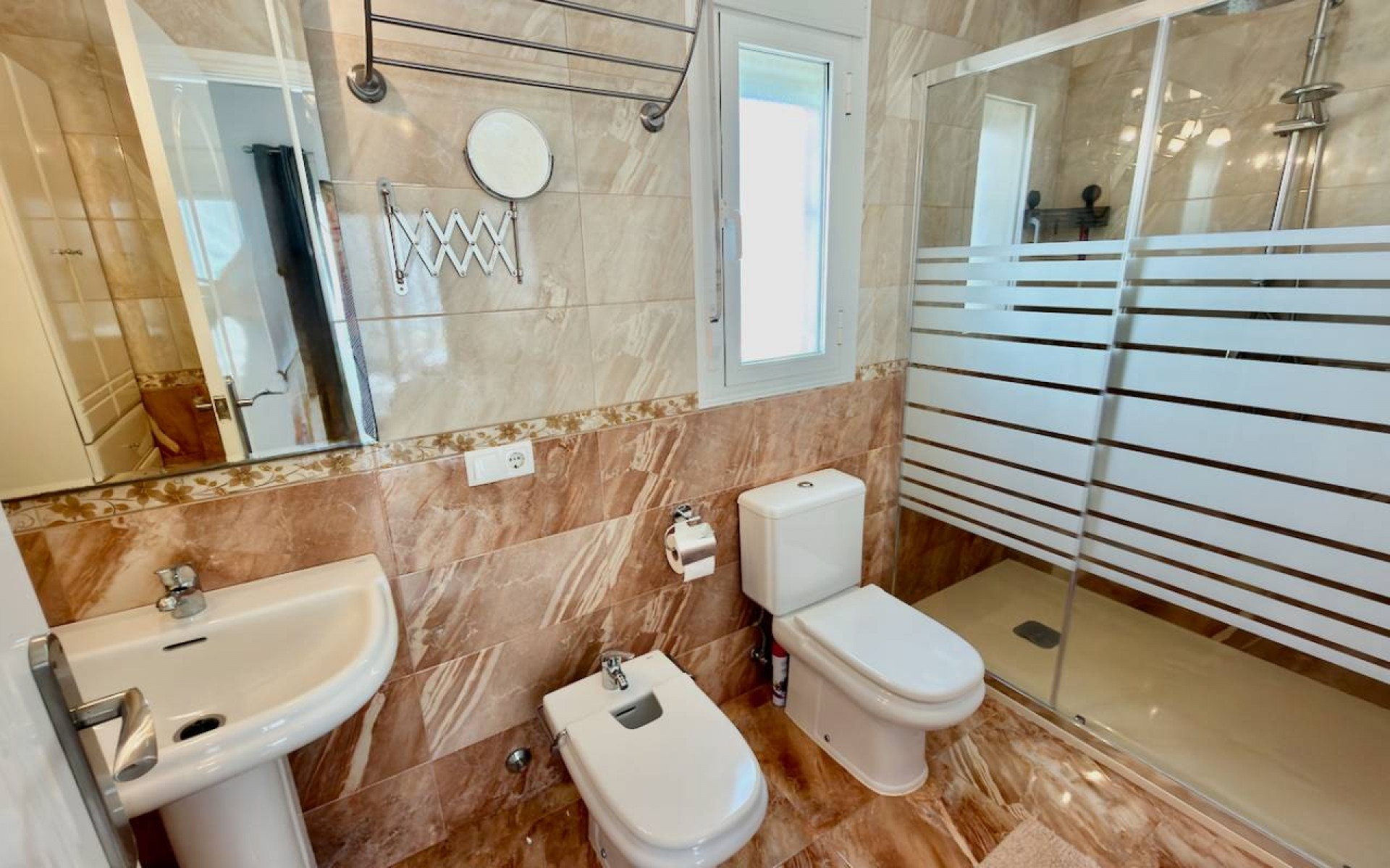 Resale - Villa - Ciudad Quesada - Central quesada
