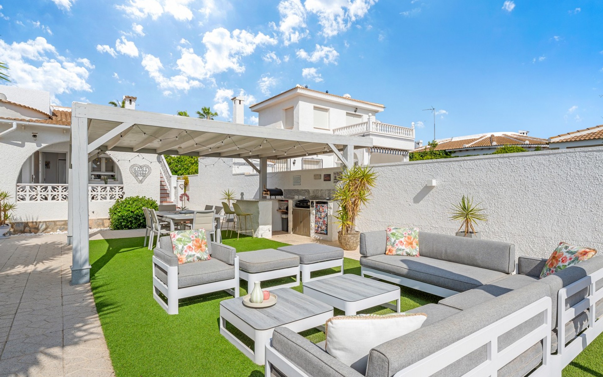 Resale - Villa - Ciudad Quesada - Pueblo Bravo