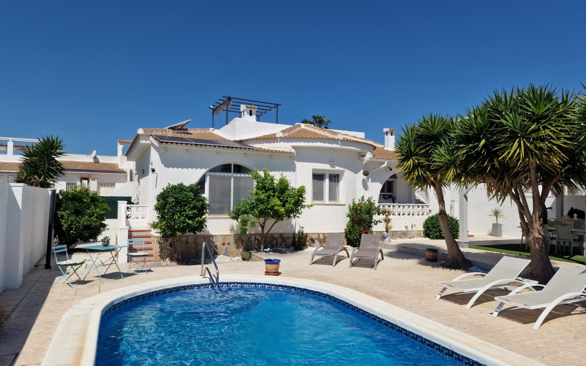 Resale - Villa - Ciudad Quesada - Pueblo Bravo