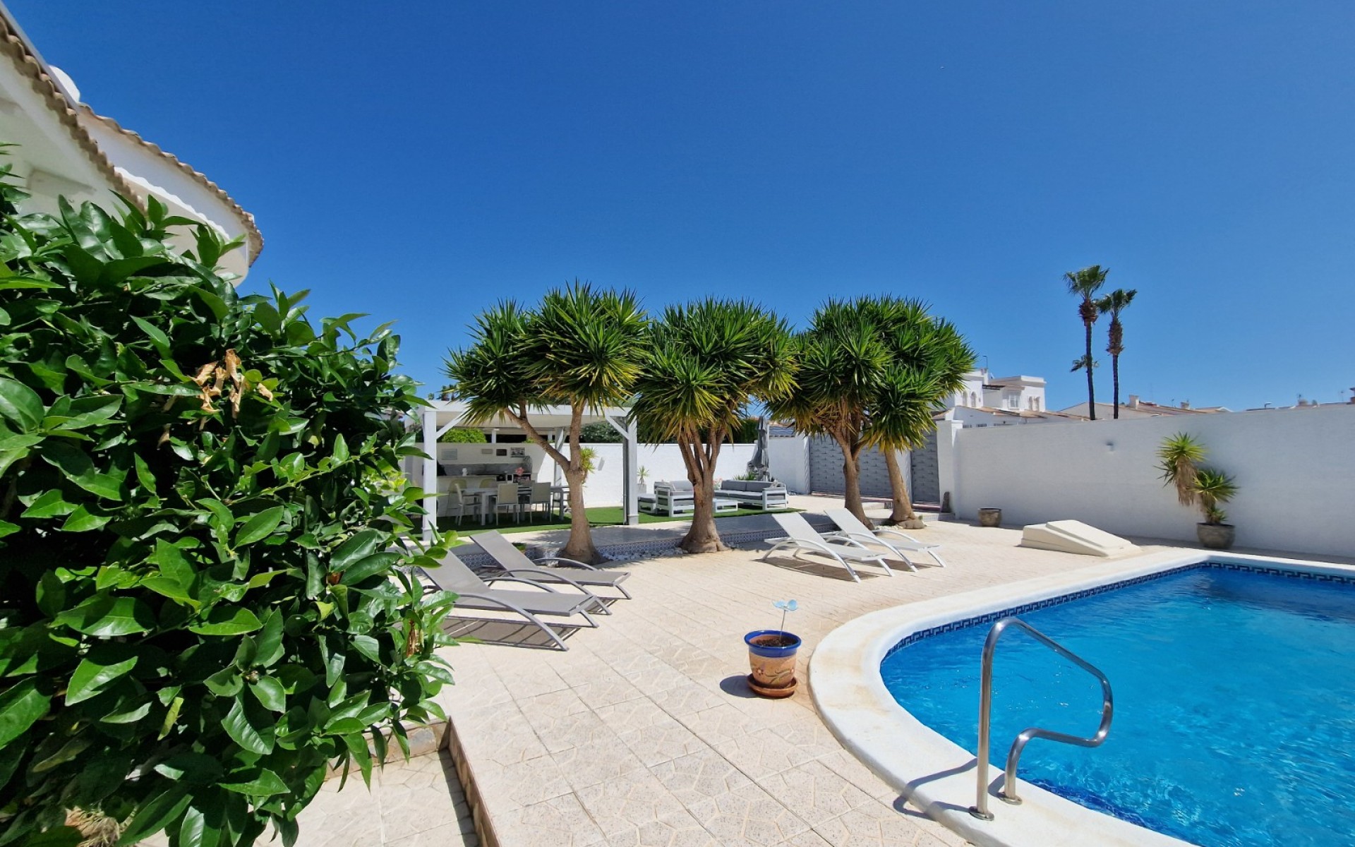 Resale - Villa - Ciudad Quesada - Pueblo Bravo