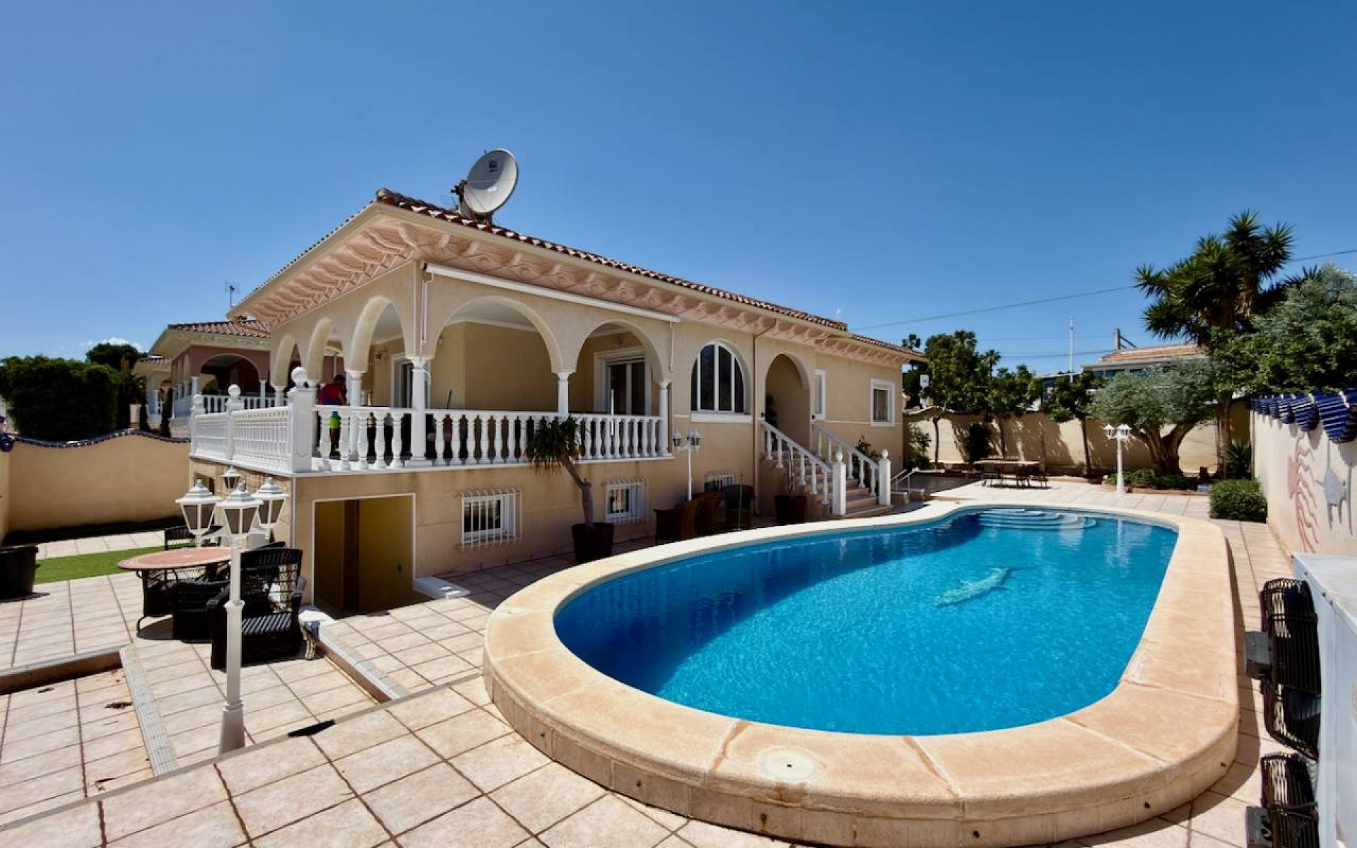 Resale - Villa - Ciudad Quesada - Urbanizaciones