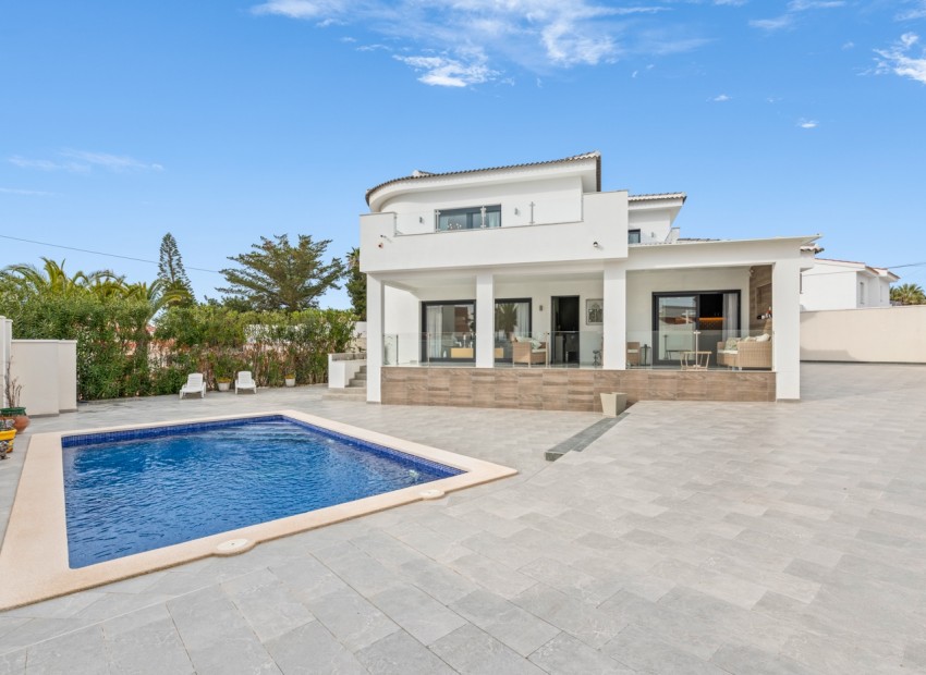 Resale - Villa - Ciudad Quesada