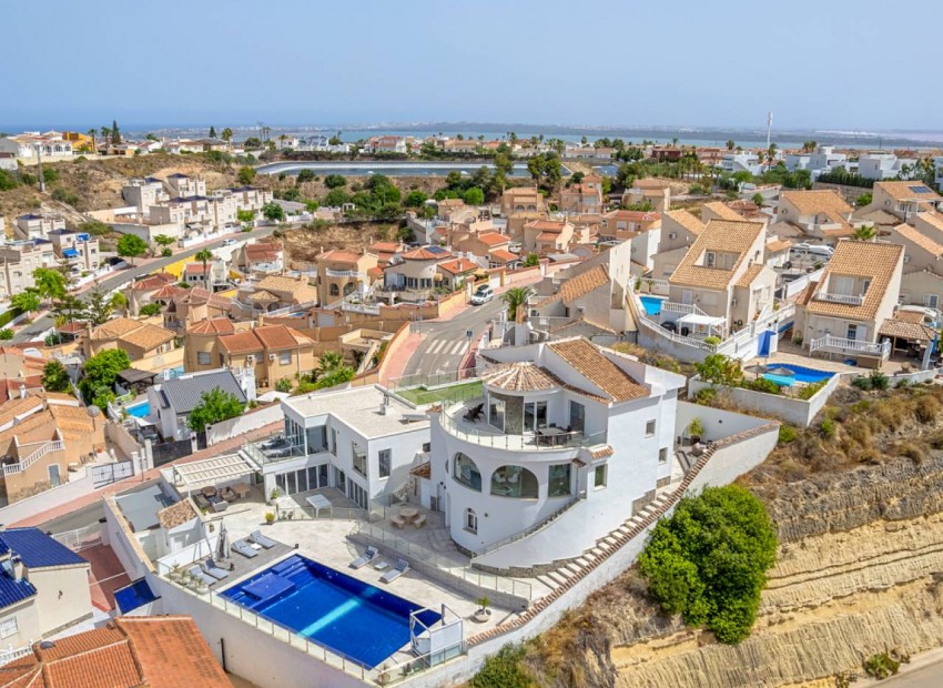 Resale - Villa - Ciudad Quesada