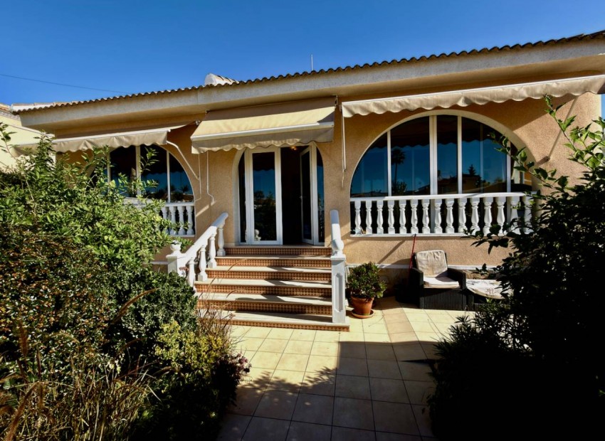 Resale - Villa - Ciudad Quesada