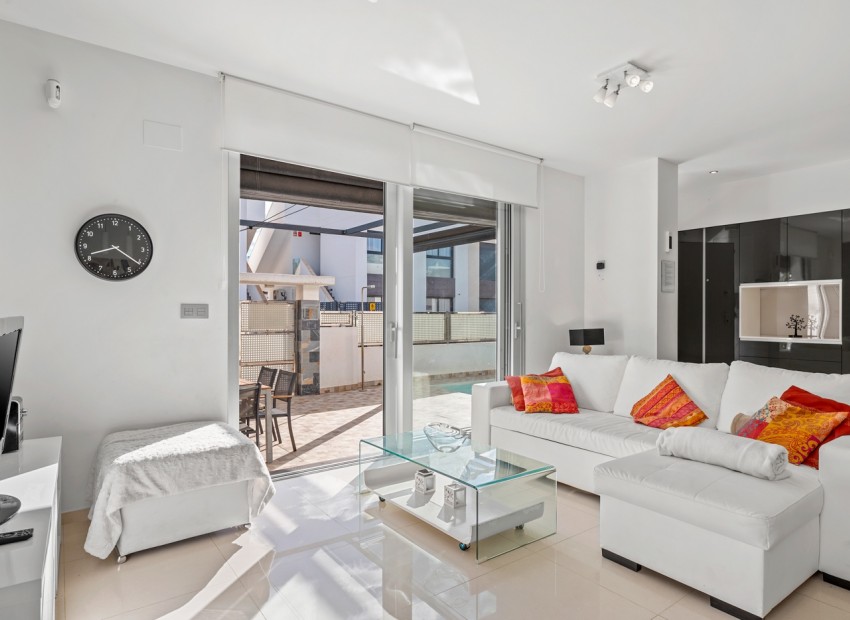 Resale - Villa - Ciudad Quesada