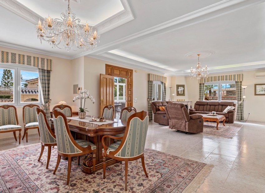 Resale - Villa - Ciudad Quesada