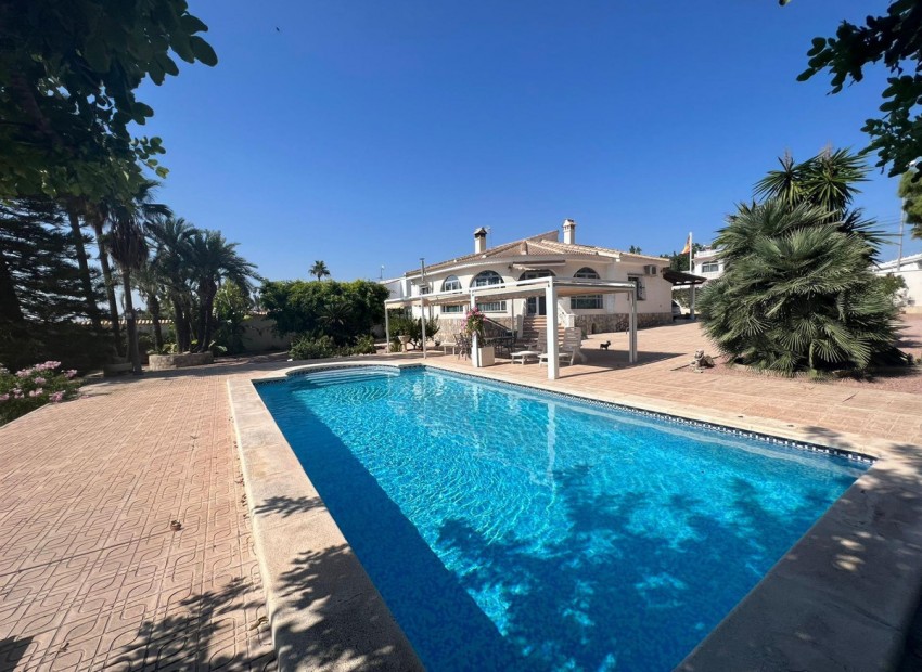 Resale - Villa - Ciudad Quesada