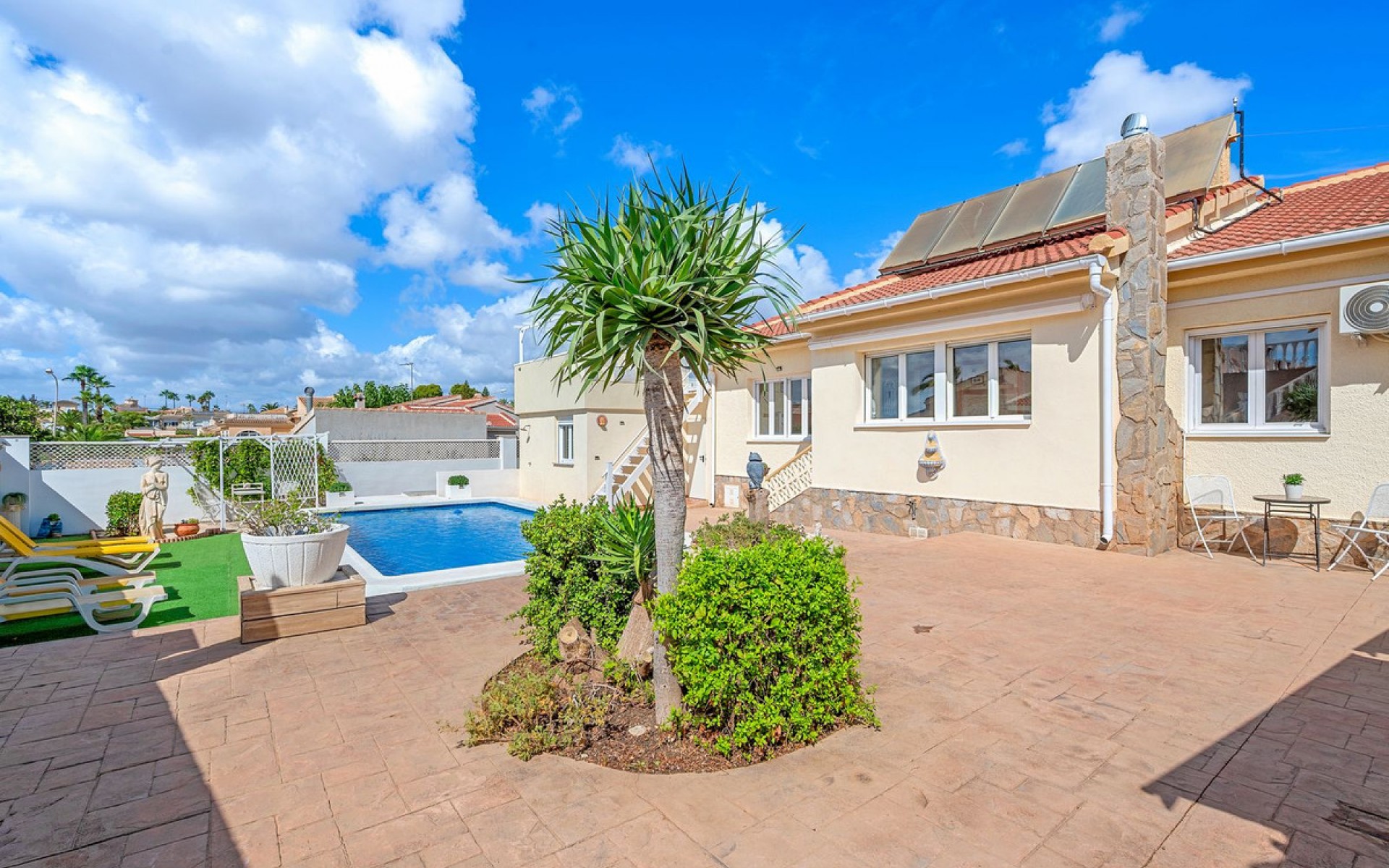 Resale - Villa - Ciudad Quesada