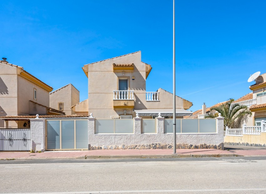 Resale - Villa - Ciudad Quesada