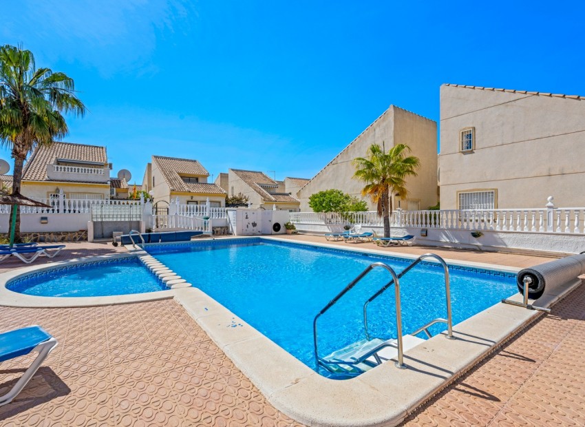 Resale - Villa - Ciudad Quesada