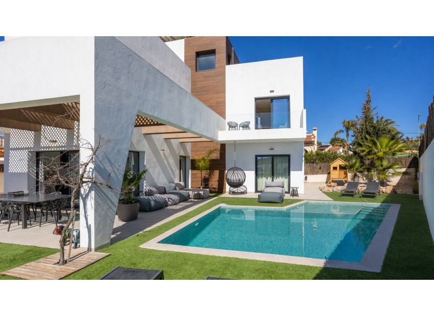 Resale - Villa - Ciudad Quesada