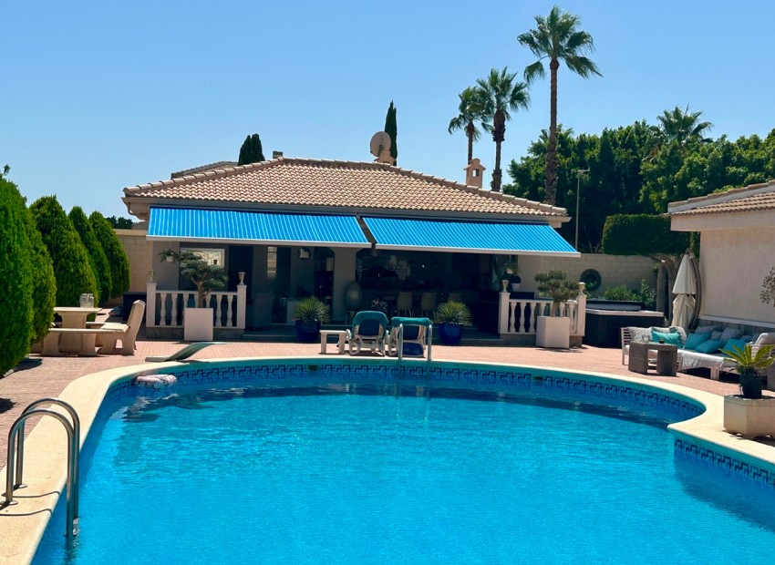 Resale - Villa - Ciudad Quesada