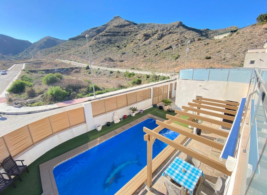 Resale - Villa - Cox