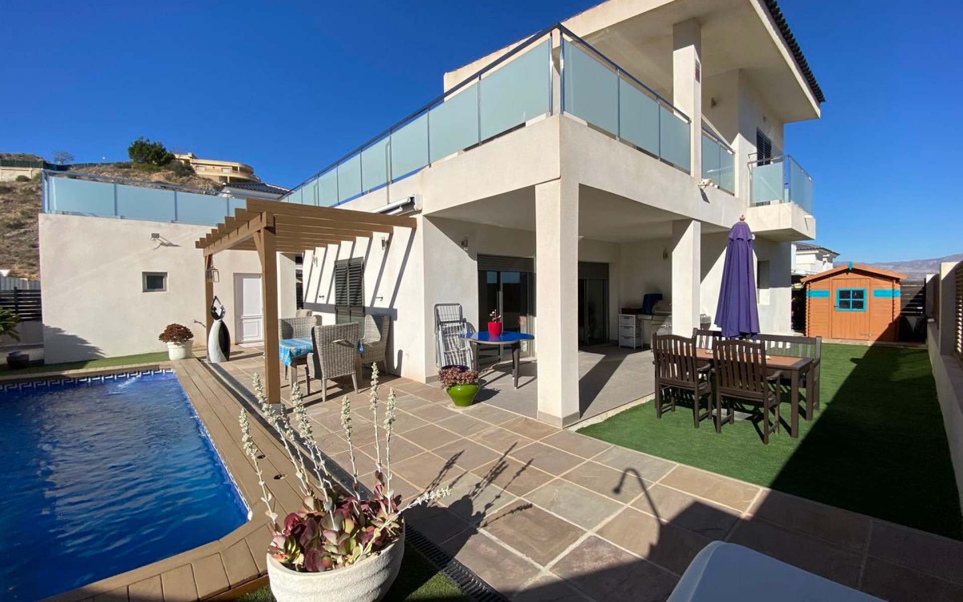Resale - Villa - Cox