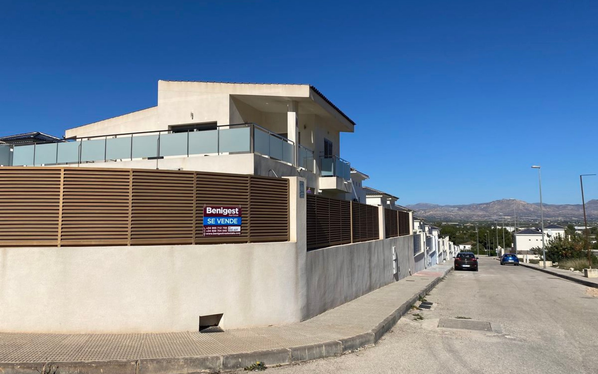 Resale - Villa - Cox