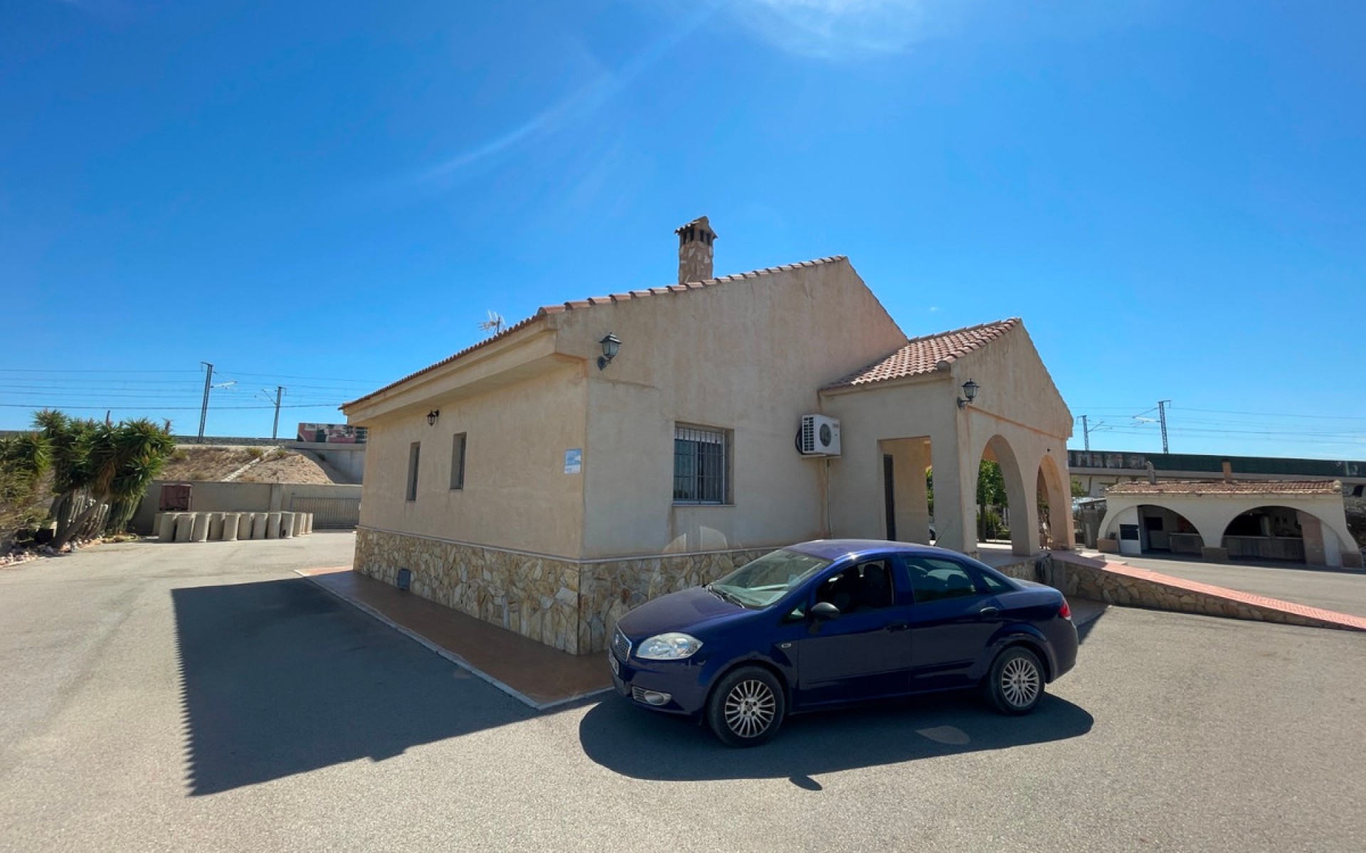 Resale - Villa - Crevillente
