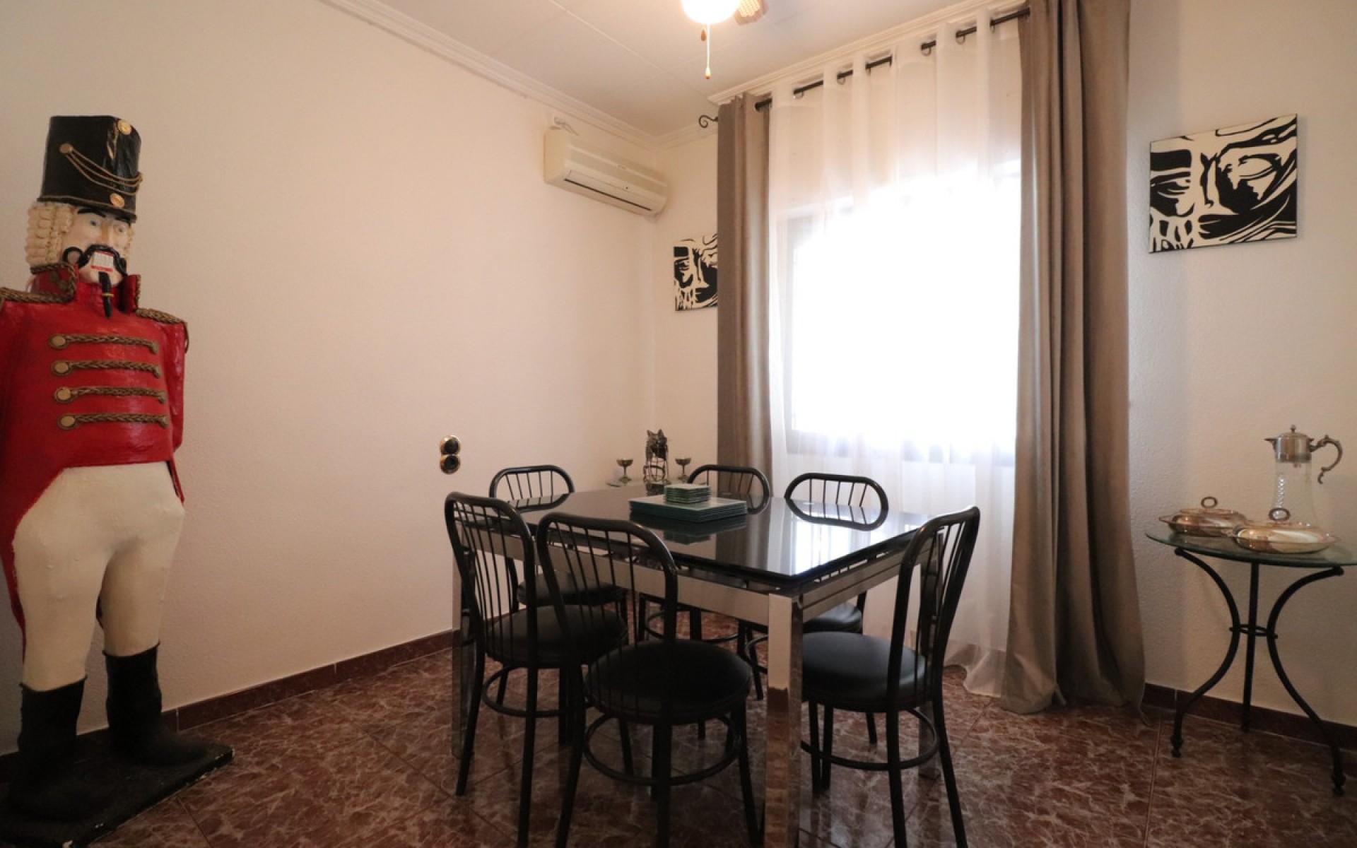 Resale - Villa - Crevillente
