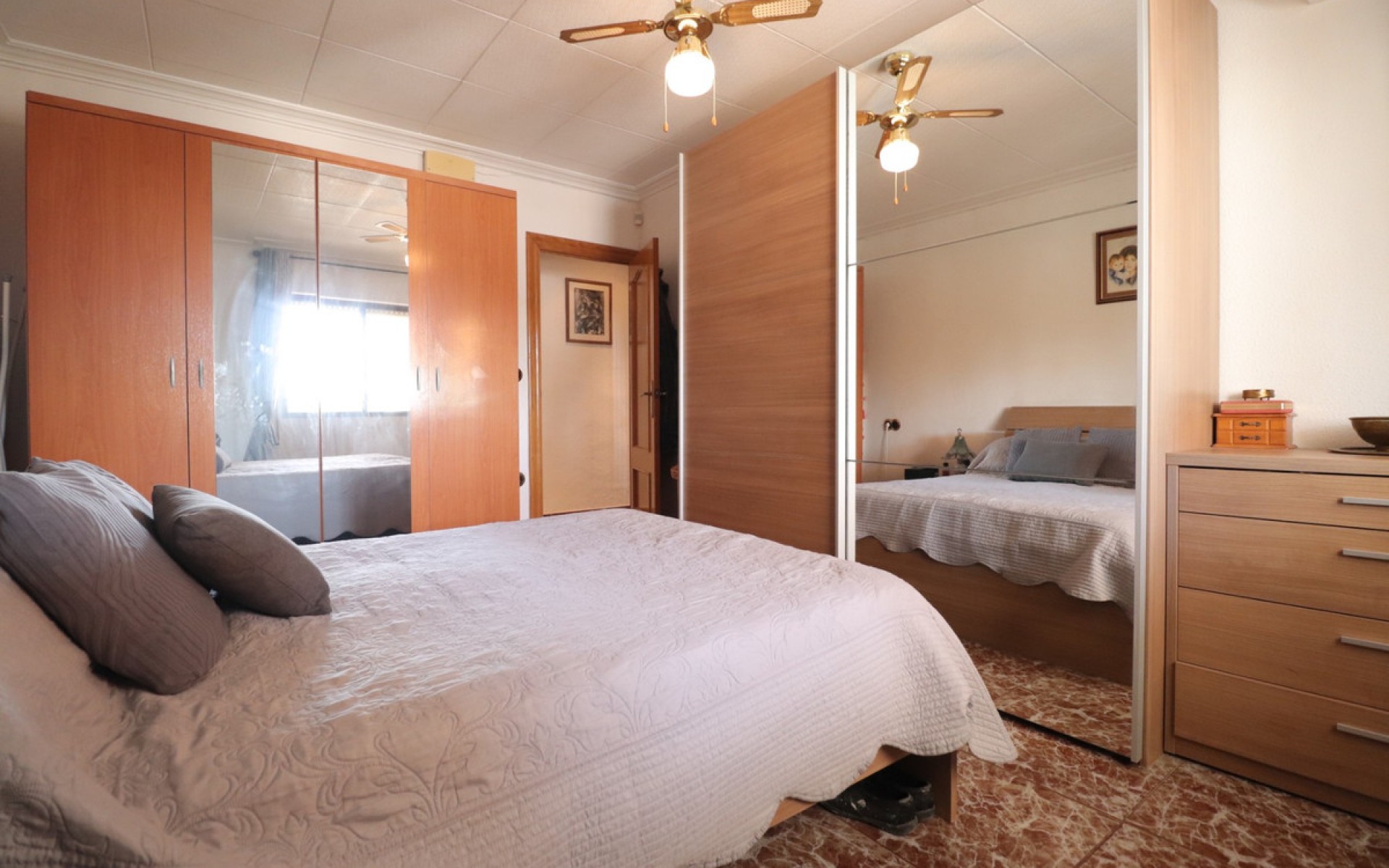 Resale - Villa - Crevillente
