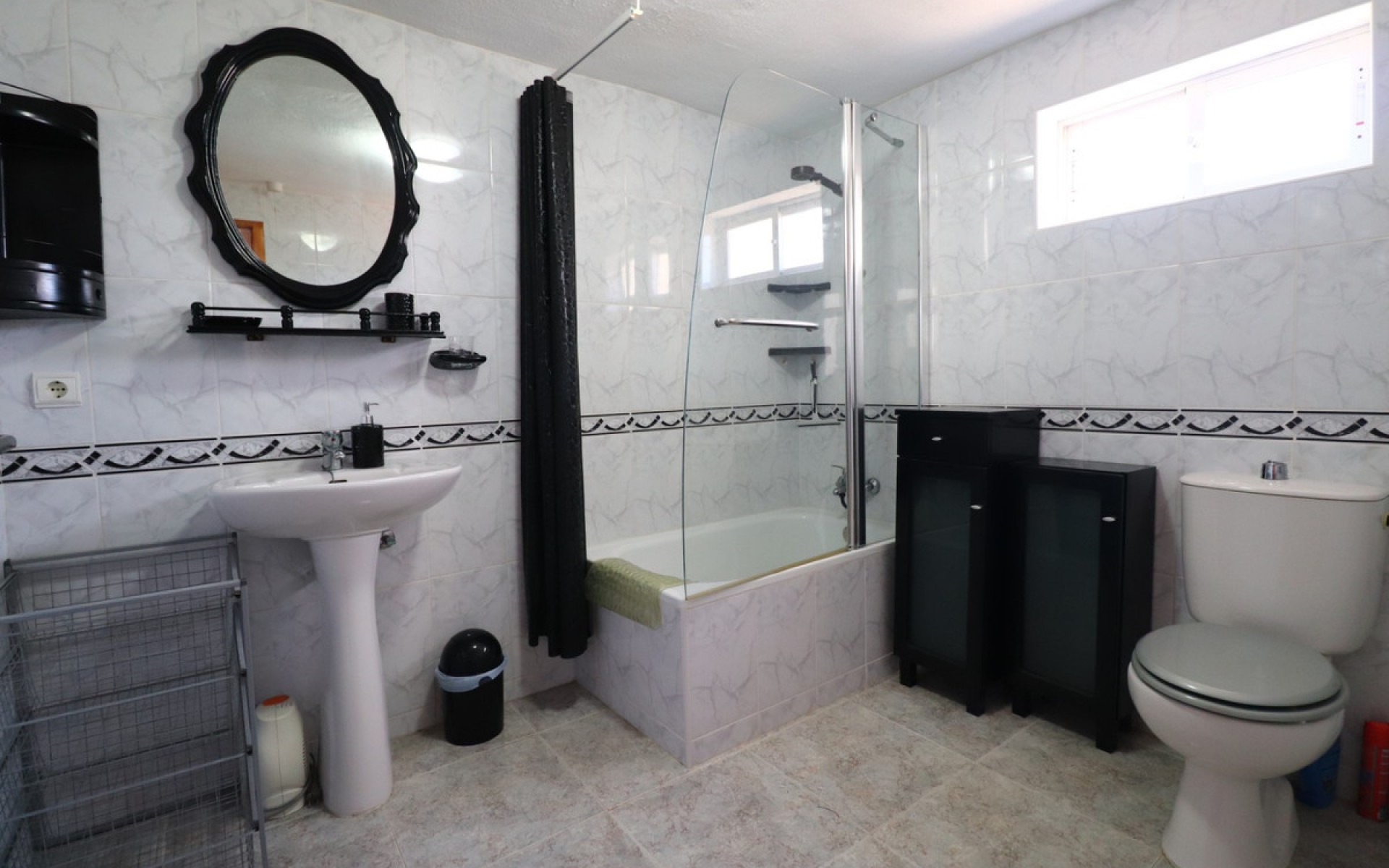 Resale - Villa - Crevillente