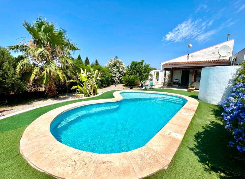 Resale - Villa - Daya Nueva - Daya Nueva Centro