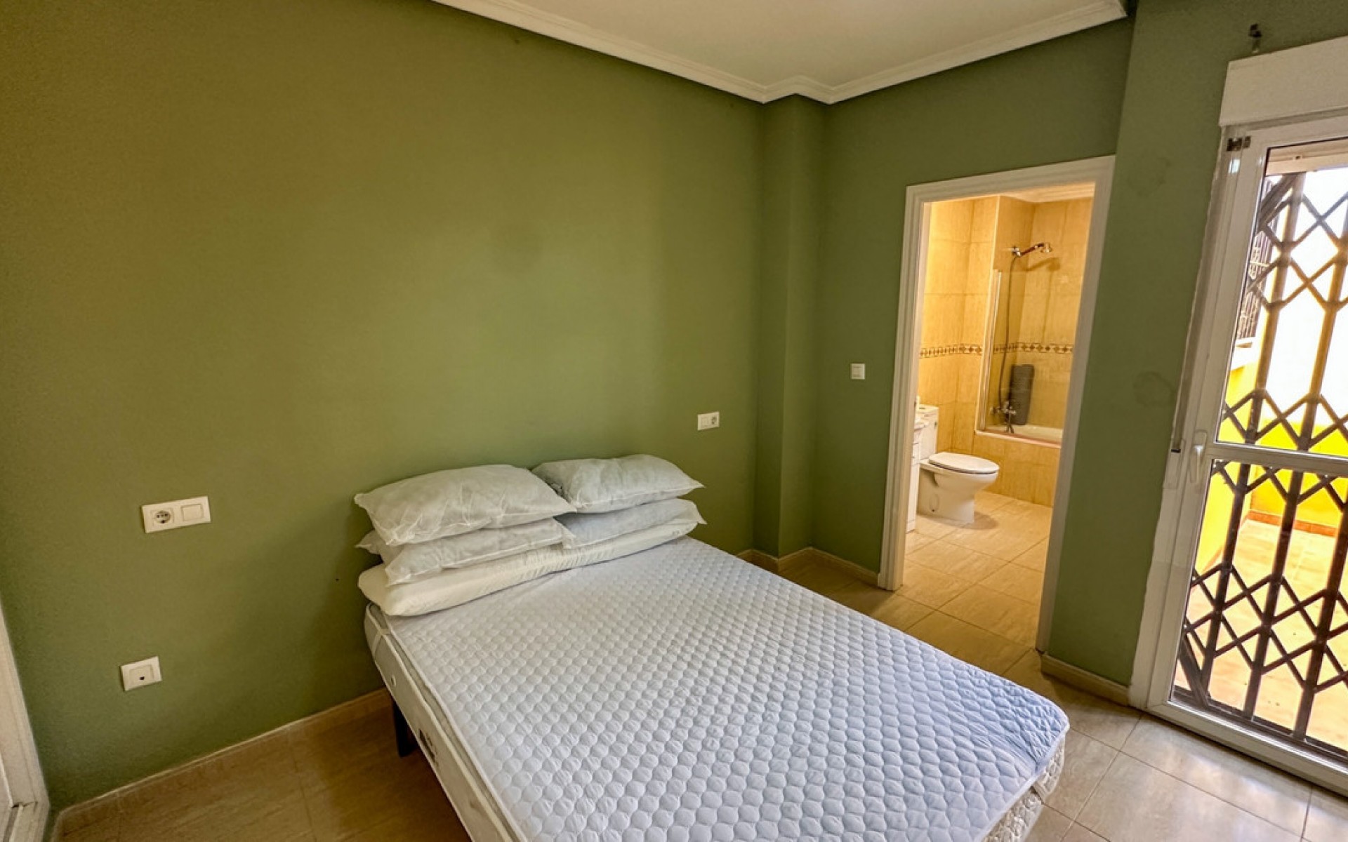 Resale - Villa - Daya Nueva - Daya Nueva Centro