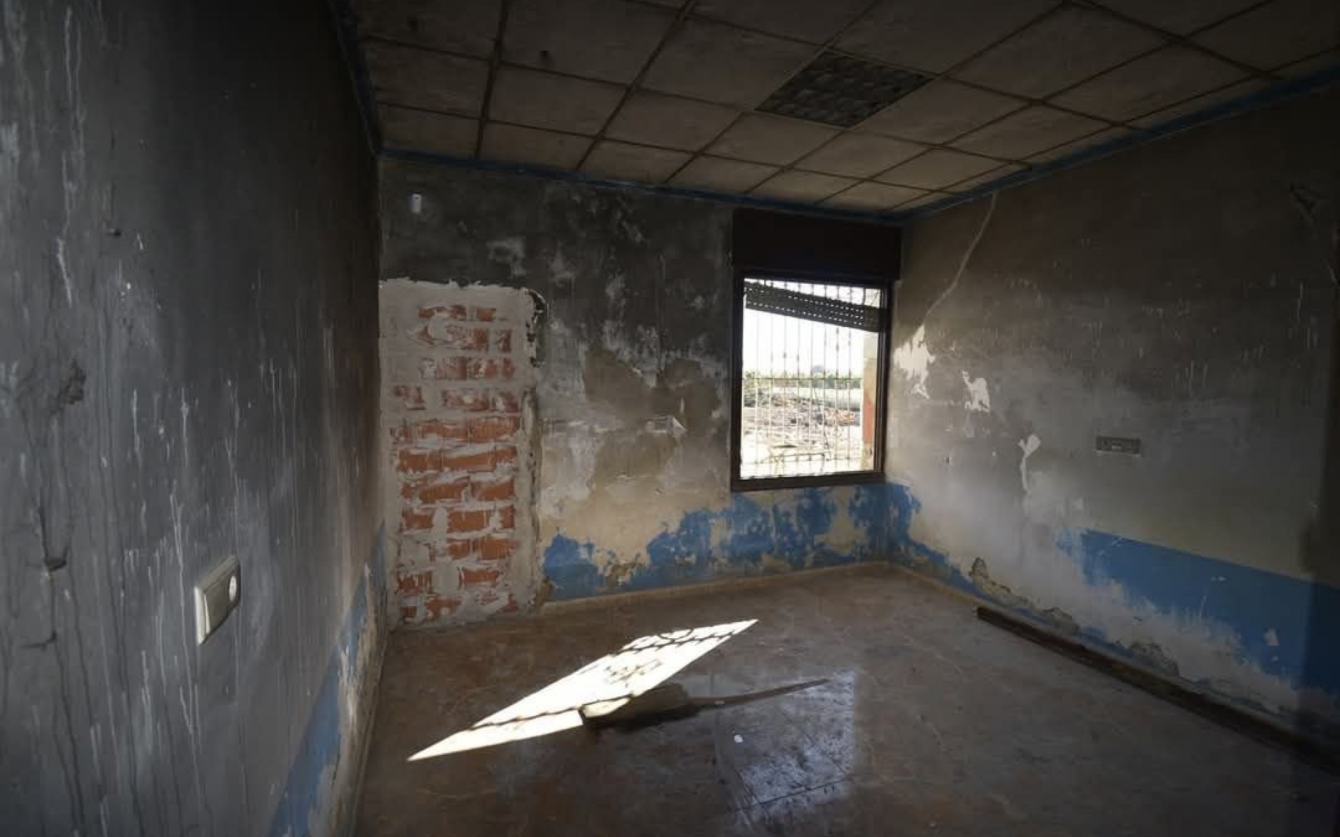 Resale - Villa - Daya Nueva