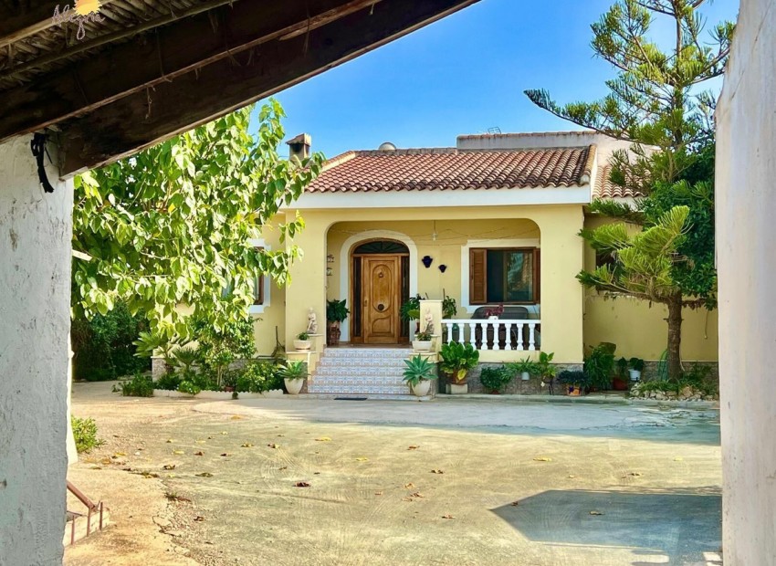 Resale - Villa - Daya Vieja