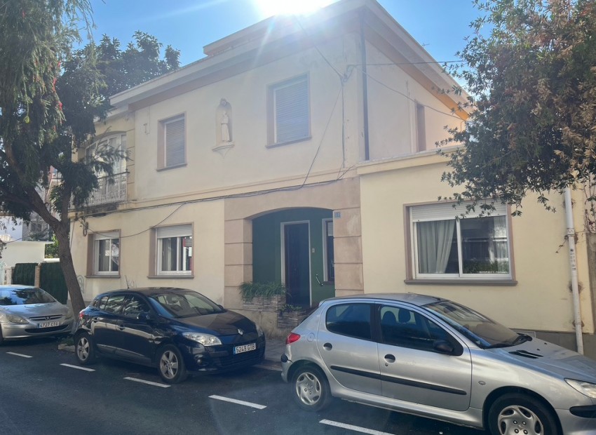 Resale - Villa - Dénia - Denia Centro