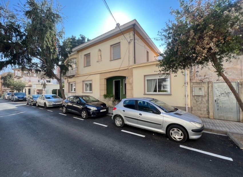 Resale - Villa - Dénia - Denia Centro