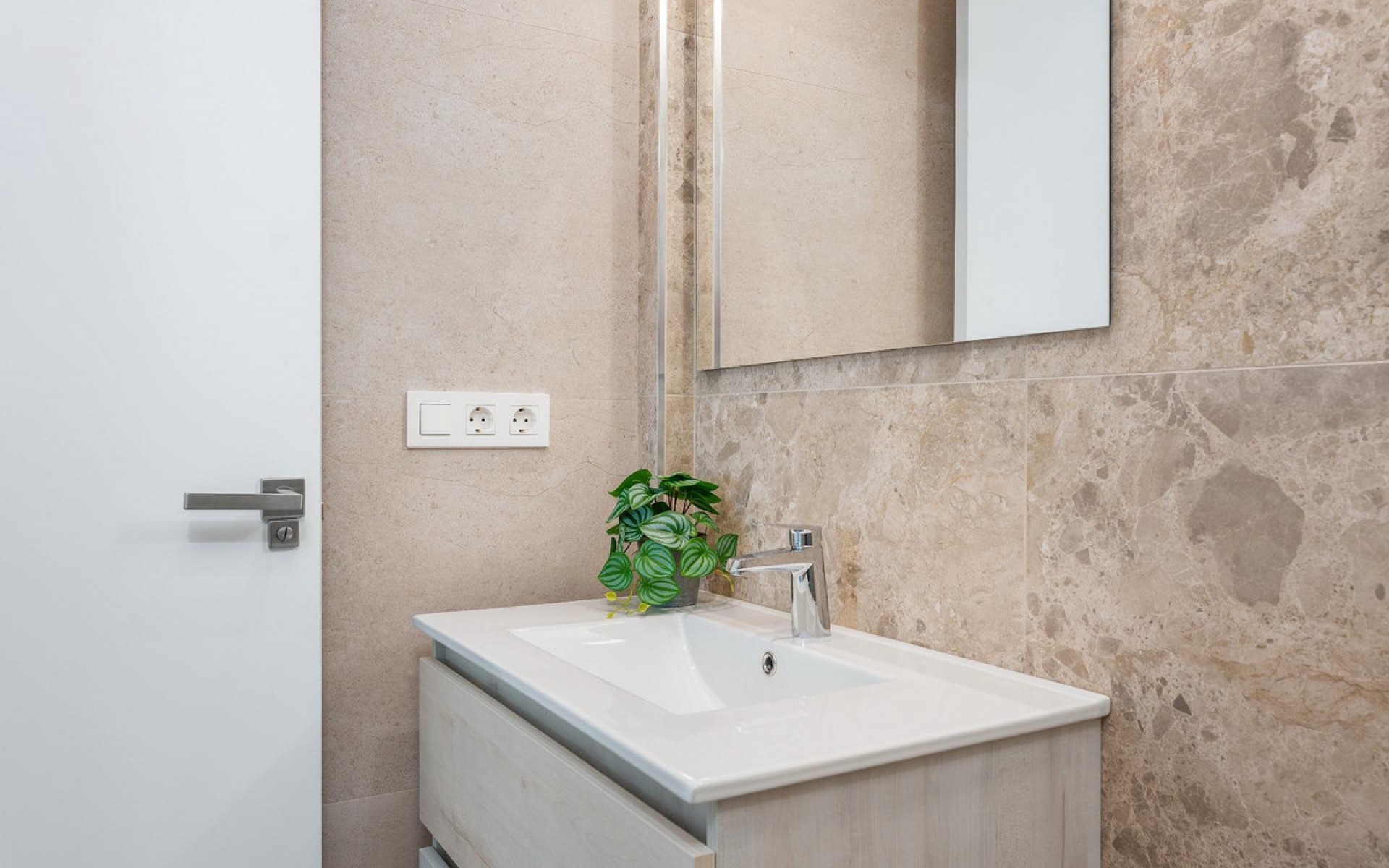 Resale - Villa - Dolores - Dolores Centro